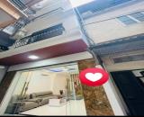📢Cần  bán nhà Phạm Văn Đồng  👉Dt 36m2   👉Mt4.5m  Nhà  xây 6 tầng  thang máy đẹp . Giá 9