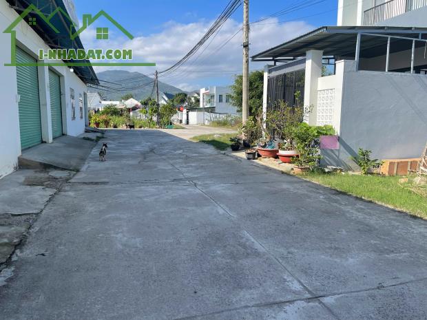 Cần bán lô đất khu mini Vĩnh Thạnh , Nha Trang . DT 99,3 n2 , full thổ , giá 1 tỉ 920 - 2