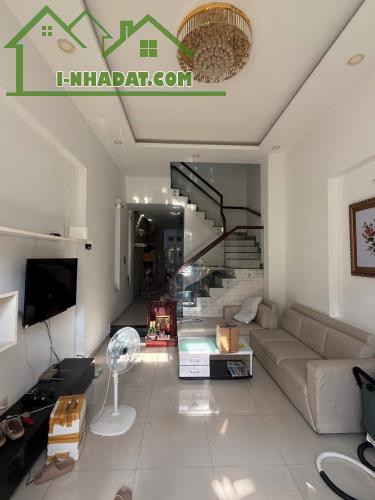 Bán nhà Đẹp ngay bến xe quận 8, giáp Tạ Quang Bửu, 4x22 phân lô chỉ 9 tỷ - 1