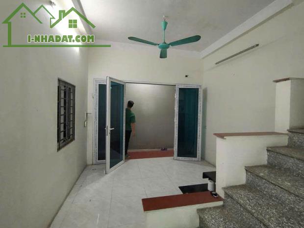 Săn nhà giá rẻ Nguyễn Văn Cừ, diện tích rộng, tiện ích đầy đủ, gần trung tâm. - 3