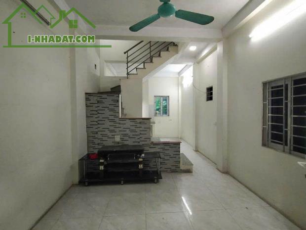 Săn nhà giá rẻ Nguyễn Văn Cừ, diện tích rộng, tiện ích đầy đủ, gần trung tâm. - 2