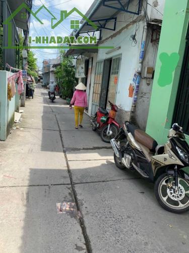 Bán nhà đẹp Lê Đình Cẩn 105m2– gần Aeon Mall, bến xe Miền Tây, Coopmart, hẻm xe hơi thông