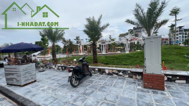 NHÀ MỚI PHỐ GIA THƯỢNG, CHỦ XÂY TÂM HUYẾT 47M, 5T, GIÁ NHỈNH 6 TỶ.