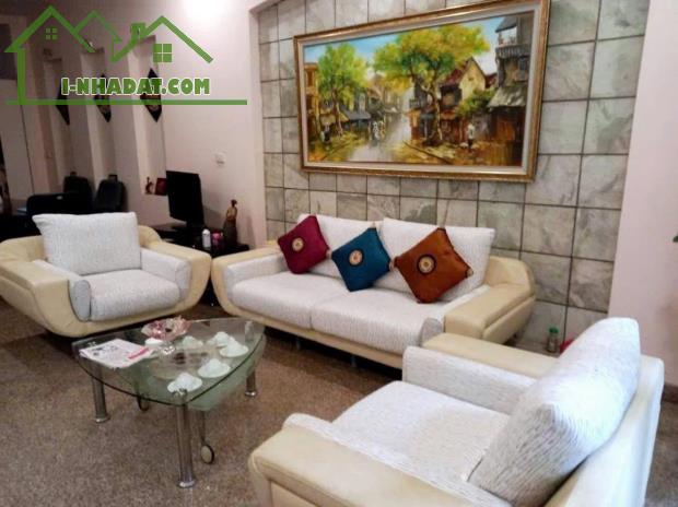 Siêu Phẩm Hiếm - Ô TÔ Tránh - Giảng Võ - Đống Đa - Dt:90m2/5tầng/5,8mMT*nhỉnh 31 tỷ - 2