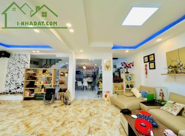 C123🔥 BIỆT THỰ MINI VIP - NGANG KHỦNG 8M - NGUYỄN THỊ THẬP - QUẬN 7 🔥