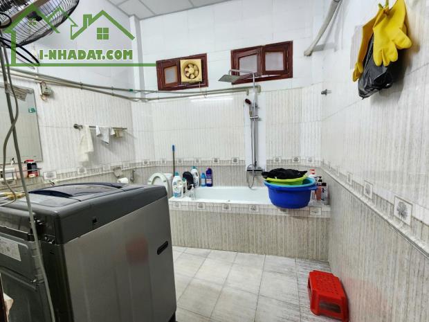 Lê quý đôn- hai bà trưng-56m-11tỷ-196tr/m (HIẾM) - 2