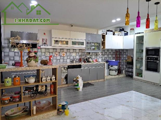 Bán nhà mặt tiền chợ Hưng Phú, ngang 7m, 4 tầng mới chỉ 12 tỷ - 3
