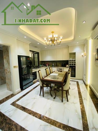 DUY NHẤT CHỈ 18 TỶ !! BÁN ĐẤT TẶNG NHÀ VẠN PHÚC - LIỄU GIAI - 65M2 - PHÂN LÔ Ô TÔ - HIẾM