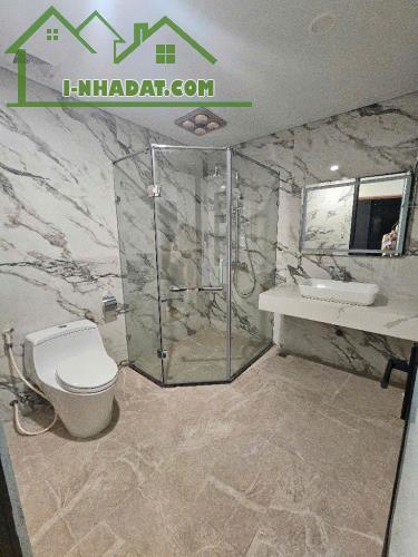 Bán nhà liền kề khu TTTM 108 Nguyễn Trãi – Gần Royal City | 87m² 6 tầng thang máy - 43 tỷ - 2