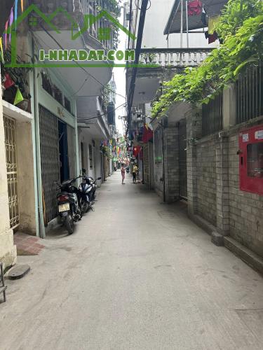 BÁN NHÀ TRƯỜNG CHINH – 70M2 – 3.8M MT – 20 TỶ - 3 MẶT THOÁNG – OTO VÀO NHÀ – NGÕ THÔNG