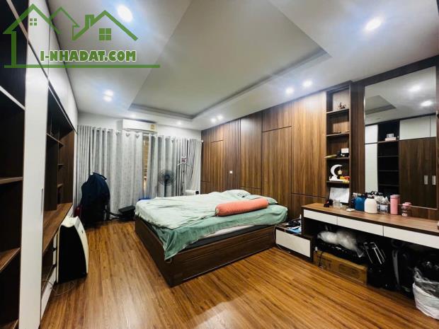 Bán nhà Phố Giảng Võ, Nhà Nội Thất Đẹp, Sổ Vuông Vắn, 40mx5T, Giá: 8.5 Tỷ, Lh: 0396935190. - 3