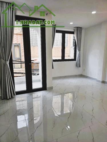 TÂN BÌNH – ÂU CƠ, LẠC LONG QUÂN – HẺM XE HƠI THÔNG – NHỈNH 4 TỶ - 3