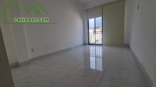 CẦN BÁN NHÀ 5 TẦNG, TRẦN HƯNG ĐẠO, QUẬN 1 - TỒNG DT SÀN 100M2 - HẺM BG, GẦN MT - NHỈNH 5Ty - 4