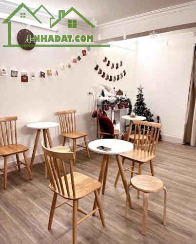 Bán Nhà Riêng Đặng Văn Ngữ 42m2 Gần Phố, Ba Gác Chạy Vù Vù Giá Chỉ 7 Tỷ - 2