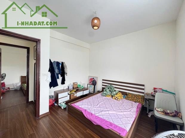 Chung cư  Việt Hưng 2 ngủ, 2WC, tặng nội thất đẹp - lô góc- view cực thoán - 2