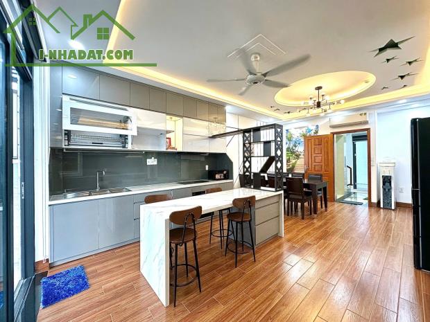 💎💎SIÊU PHẨM 7 TẦNG ĐẲNG CẤP - KHU VIP 666 ĐƯỜNG 3/2, QUẬN 10 - DT:80m2 - TỔNG DT SÀN 600 - 2