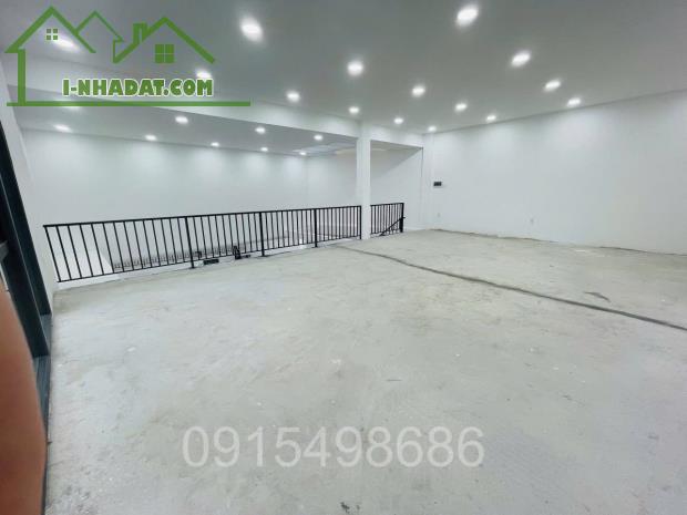 Căn góc 2 MT hiếm có, ngang khủng 18.75m, ngay Trung Tâm Quận 5