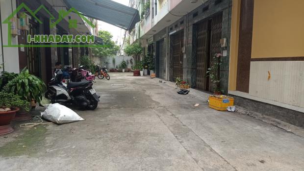 Bán nhà HXH đậu cửa Tân Kỳ Tân Quý 4.2x10,2m2 đúc 3.5 tấm giá chỉ 5tỷxx