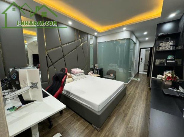 Cần bán nhà mặt ngõ, giáp Trường Chinh, 8 tầng, 16 tỷ - 1