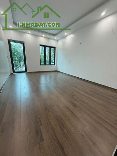 Bán Nhà 3 tầng mới View vườn hoa đường Hồ Ngọc Lân - YNa, phường Kinh Bắc - TPBN - 3