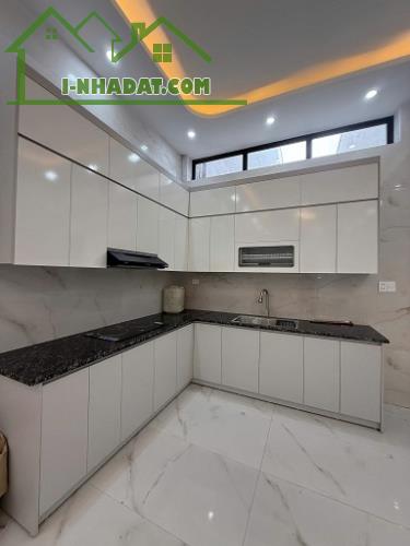 Bán Nhà 3 tầng mới View vườn hoa đường Hồ Ngọc Lân - YNa, phường Kinh Bắc - TPBN - 2
