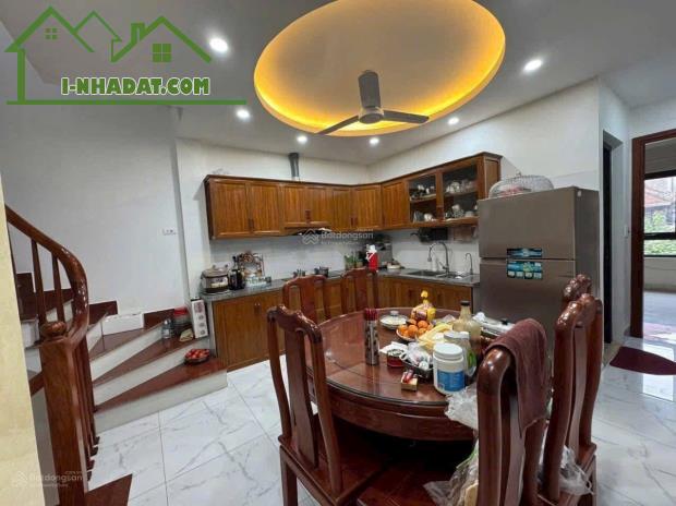 Bán nhà dân xây 48m2 x 5 tầng - thang máy - ngõ nông - ô tô đỗ cửa tại Phúc Lợi - LB - 7 - 3