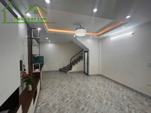 Gia đình cần bán nhà riêng 5 tầng, 30m2, hiện đại - đầy đủ công năng - 4