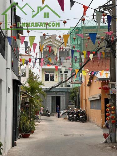Đất đẹp- giá đầu tư Chính Chủ cần Bán Nhanh Lô Đất vị trí tại quận 6 , TPHCM
