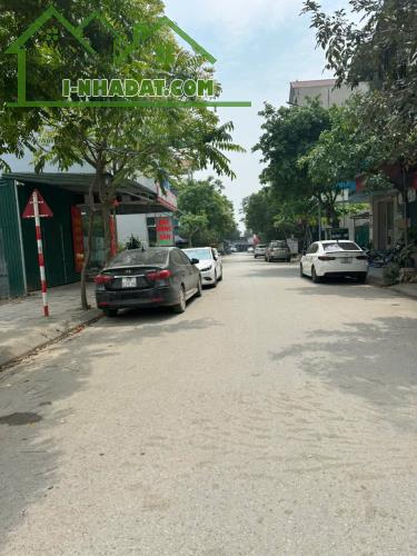 CHỈ 3.2 TỶ ĐẤT full THỔ CƯ PHỐ CHỢ LƯƠNG SƠN, KINH DOANH Hoà Bình