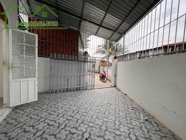 Bán nhà cấp 4 96,8m2 cách đường Võ Nguyên Giáp 150m, Nha Trang - 1