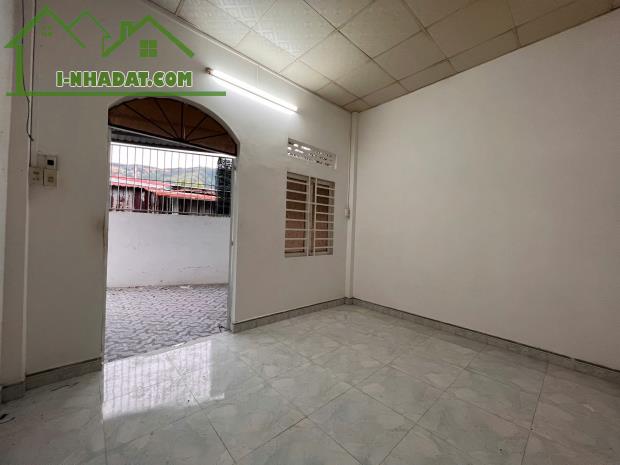 Bán nhà cấp 4 96,8m2 cách đường Võ Nguyên Giáp 150m, Nha Trang - 2