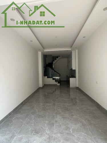 Cần bán nhà tại phố Hồ Tùng Mậu, gần GOLDMARK, quận Bắc Từ Liêm