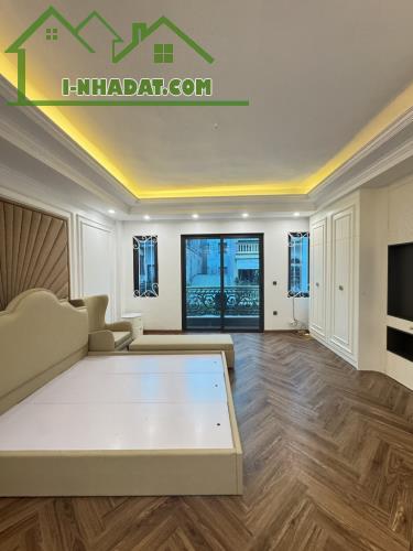 Siêu phẩm Nguyễn Văn Cừ – Nhà 6 tầng thang máy – Full nội thất – DT 70m² chỉ hơn 12 tỷ - 3