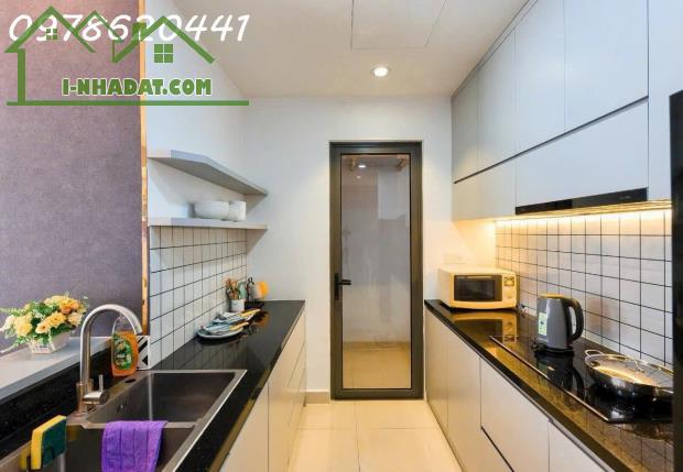 Cho thuê căn hộ chung cư cao cấp THE TRESOR bến vân đồn quận 4, tầng cao có ban công - 2