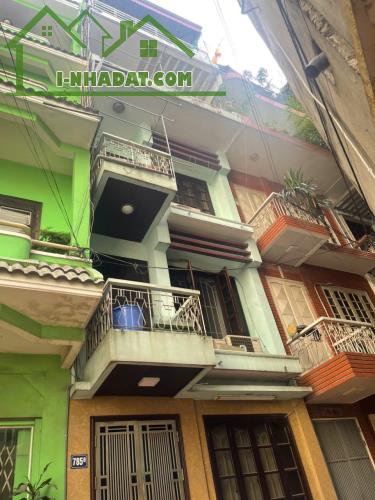 Cho thuê nhà Liền kề 44m2, đủ đồ ngõ 785 đường Hồng Hà, p Chương Dương, q Hoàn Kiếm, HN