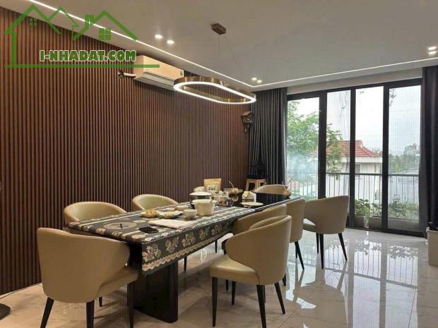 DÂN XÂY PHỐ TƯ ĐÌNH 120m,6 tầng,thang máy,2 thoáng,ngõ thông,gara,full nội thất,giá 19 - 2