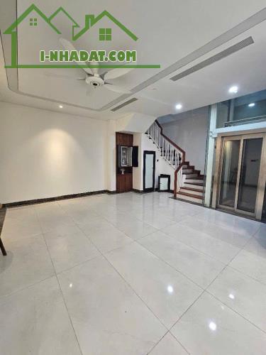 BÁN NHÀ LIỀN KỀ NGUYỄN TRÃI, THANH XUÂN – 6 TẦNG THANG MÁY – NGAY CẠNH VINHOMES ROYAL CITY - 3