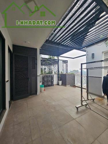 BÁN NHÀ LIỀN KỀ NGUYỄN TRÃI, THANH XUÂN – 6 TẦNG THANG MÁY – NGAY CẠNH VINHOMES ROYAL CITY