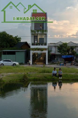 Nhà 2 mặt tiền, view công viên,xã Mỹ Hạnh Bắc, Đức Hòa , dt 72m2 2 lầu 3pn 3wc giá 3,6 tỷ