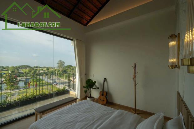 Nhà 2 mặt tiền, view công viên,xã Mỹ Hạnh Bắc, Đức Hòa , dt 72m2 2 lầu 3pn 3wc giá 3,6 tỷ - 1