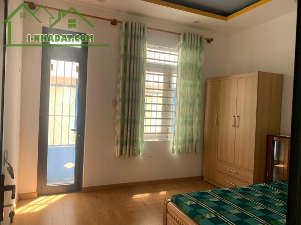 Bán Nhà hẻm Lê Quý Đôn cách biển chưa đến 1km. 3tỷ3 không thương lượng. Giá bằng 1 căn hộ - 4