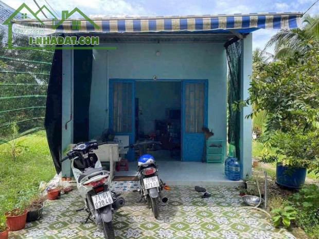 Nhà Hữu Định gần chợ, diện tích 60m có sẵn 50 thổ cư - 1