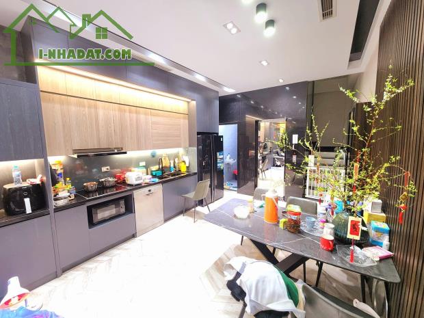 Bán nhà phố Hoàng Cầu khu phân lô, gara ô tô, thang máy-7T x 25.9 tỷ - 1