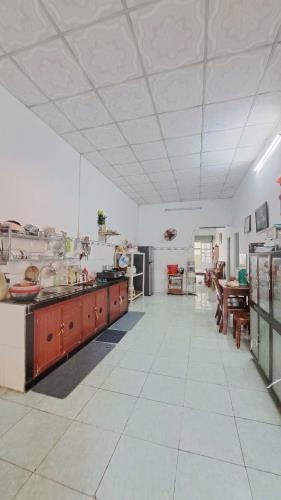 Bán nhà 168m² ngang KHỦNG 7m Đông Hòa,đường xe hơi,gần Sân Vận Động Dĩ An