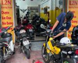 Sang tiệm sửa xe tại đường Nguyễn Đức Cảnh, Phước Long, Nha Trang