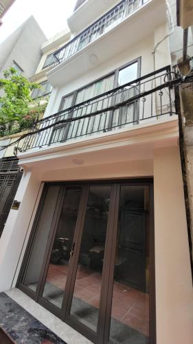 BÁN NHÀ  BỒ ĐỀ CÁCH PHỐ HỒNG TIẾN CHỈ 30M , LÔ GÓC, 5 TẦNG, GẦN CÔNG VIÊN,SÂN ĐỖ Ô TÔ