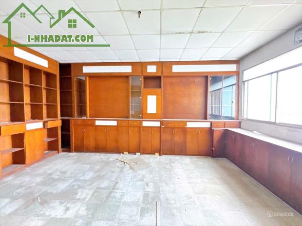 Cho thuê xưởng 5000m2 trong KCN Trảng Bom, Đồng Nai, giá thuê 300tr/tháng.