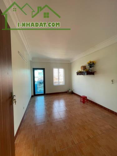 BÁN NHÀ PHỐ 8/3, 41M, 5T, MT 3,4M, PHÂN LÔ, Ô TÔ, KINH DOANH, CHỈ 11 TỶ. - 5