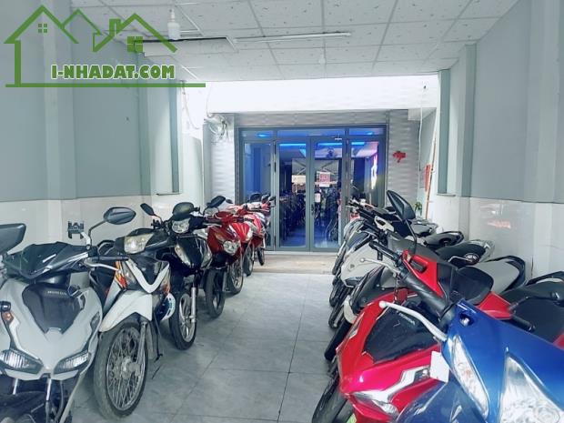 C131 🔥 BÁN NHÀ MẶT TIỀN NGUYỄN THỊ THẬP, QUẬN 7 - NGAY PHÚ MỸ HƯNG - DÒNG TIỀN ỔN ĐỊNH - - 3