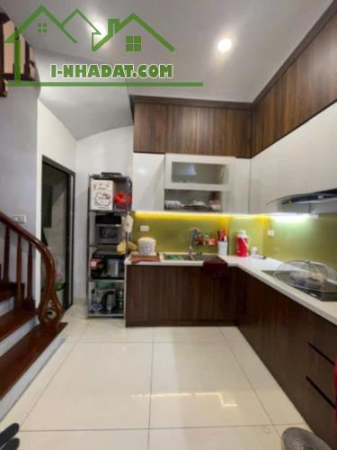 BÁN GẤP - NHÀ PHÁO ĐÀI LÁNG - 5 TẦNG FULL CÔNG NĂNG -33M2 GIÁ CHỈ 8.3 TỶ